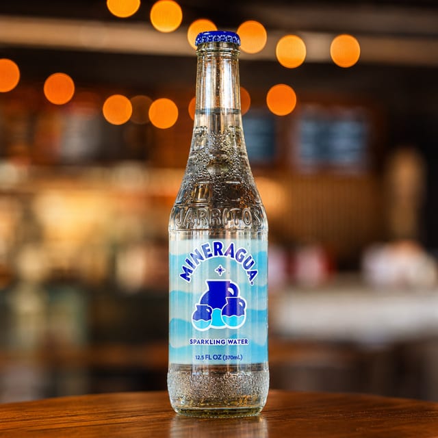 MINERAL AGUA BOTTLE.